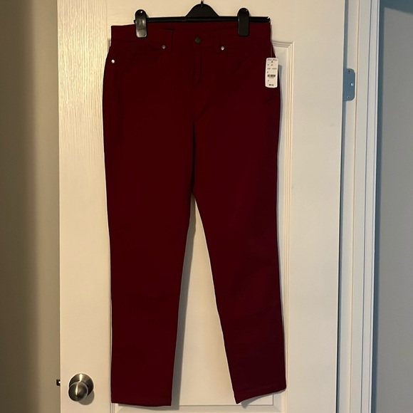 Brooks Brothers Pants - Women’s burgundy brooks brothers pants
